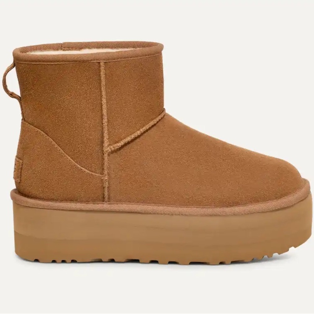 UGG Classic Mini Platform Boots | Suede Boots | UGG shoes | Platform Boots